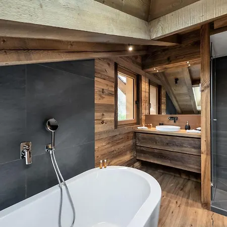 Biancava - Chalets Pour 9 Personnes 684